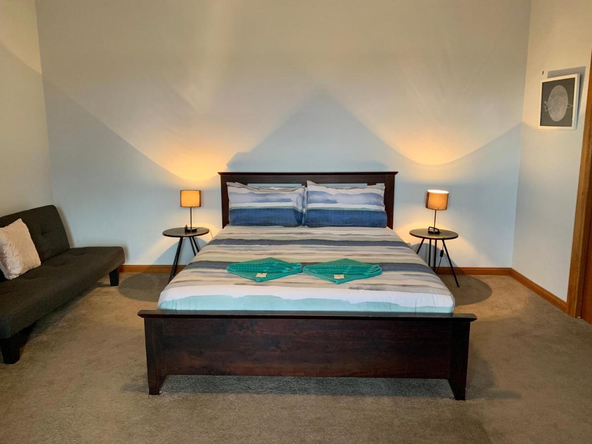 Bee'S Place - 3 Bedroom Home On 10 Acres Of Land With Distant Ocean Views Emu Bay Экстерьер фото